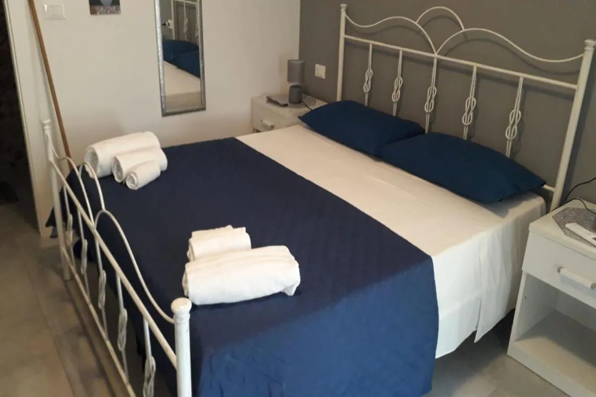 The Simo'S House Camere A Marzamemi Bed and breakfast